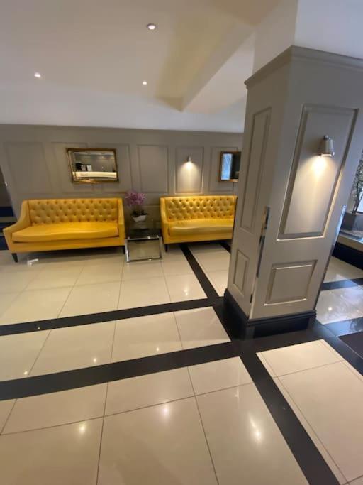 Апартаменты Stylish & Comfy Chelsea Haven Walk To Tube & Bus Лондон