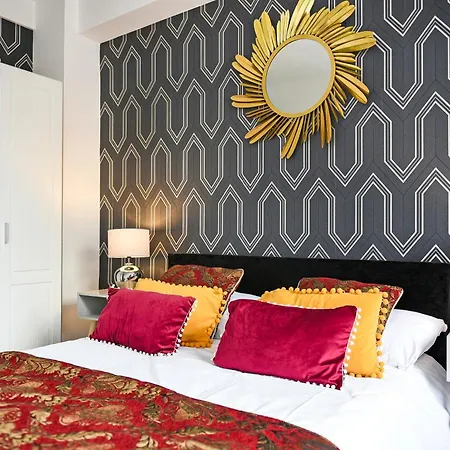 Appartamento Stylish & Comfy Chelsea Haven Walk To Tube & Bus Londra Esterno foto