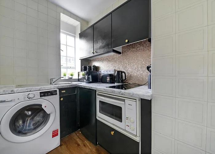 Stylish & Comfy Chelsea Haven Walk To Tube & Bus